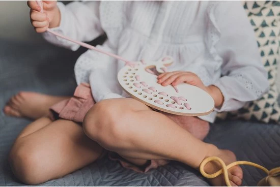 Milan Toys Inrijgplank Hout | Jack De Walvis | Educatief Montessori Speelgoed | Milintoys | Thuismusje - Afbeelding 3